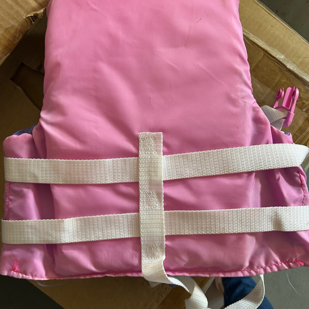 Kids Pink Life Vest - Picture 4 of 4